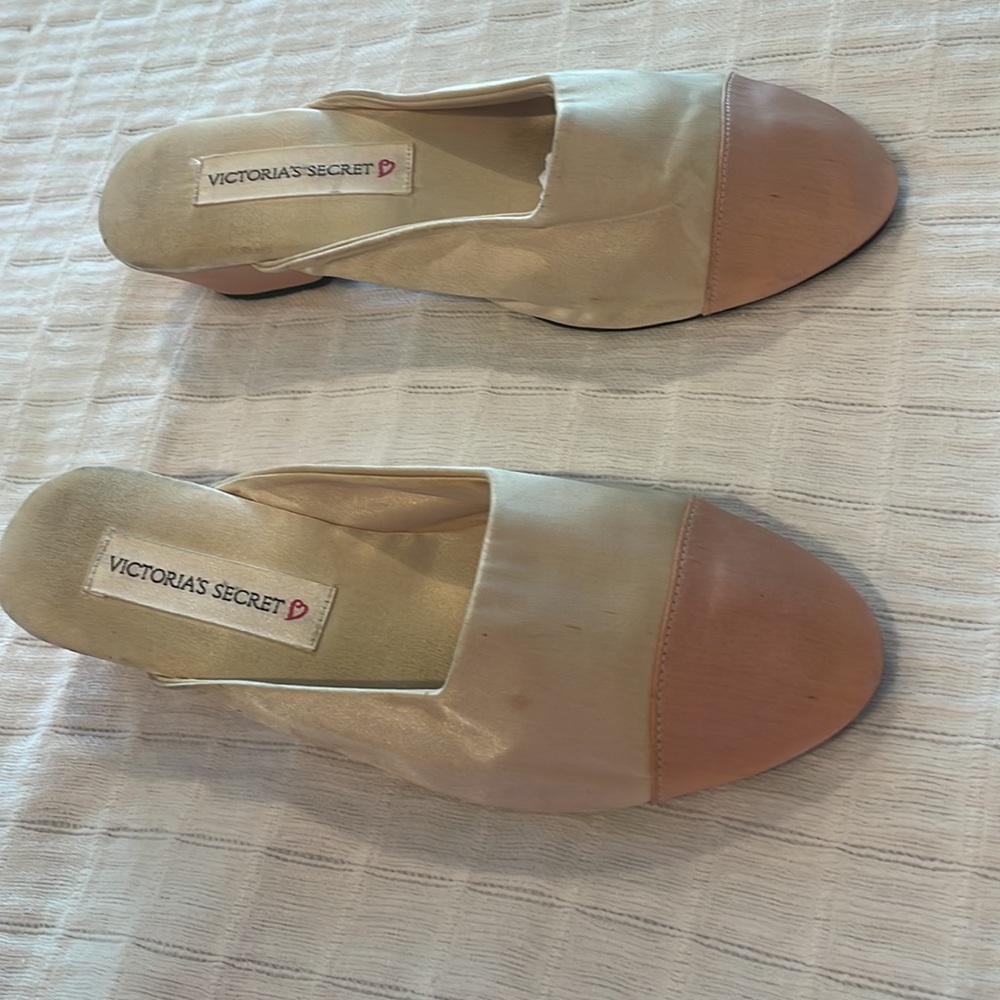 Victoria’s Secret shoes mules boudoir slippers satin pink white women’s size M - Picture 6 of 10